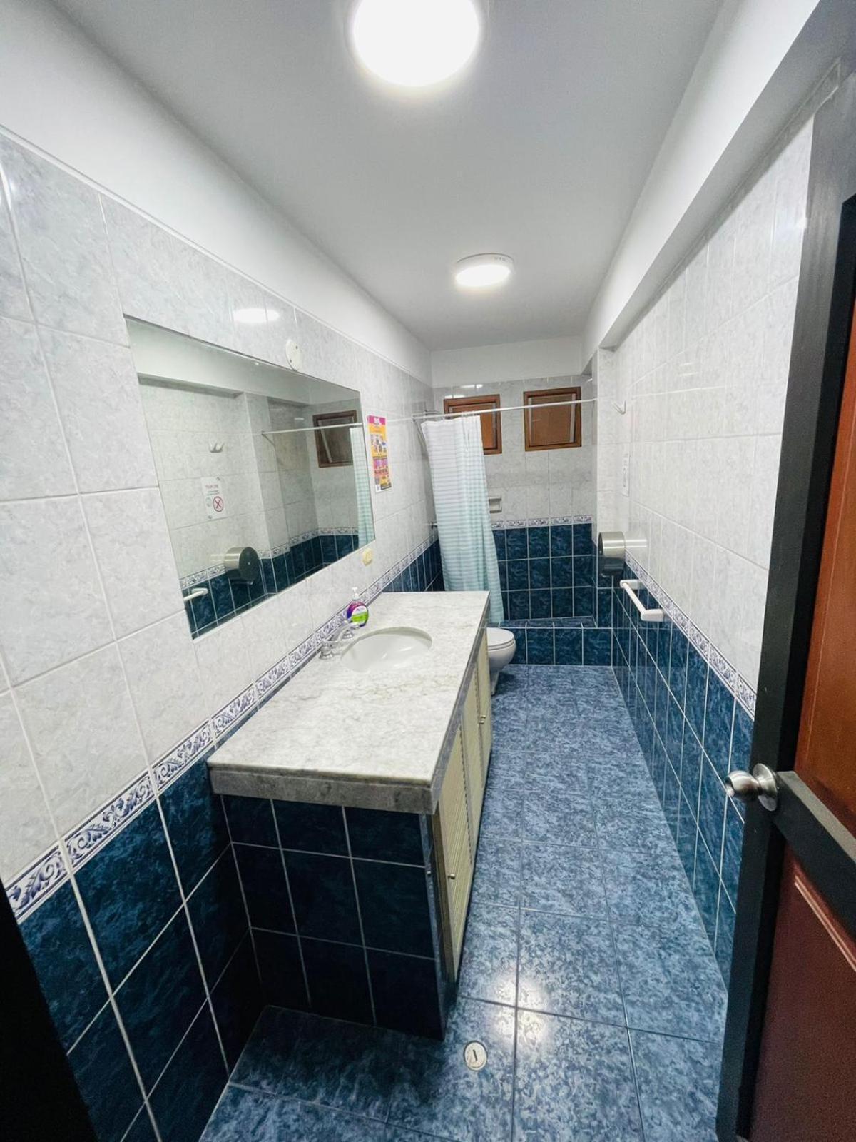 Rainbow Hostel ليما المظهر الخارجي الصورة